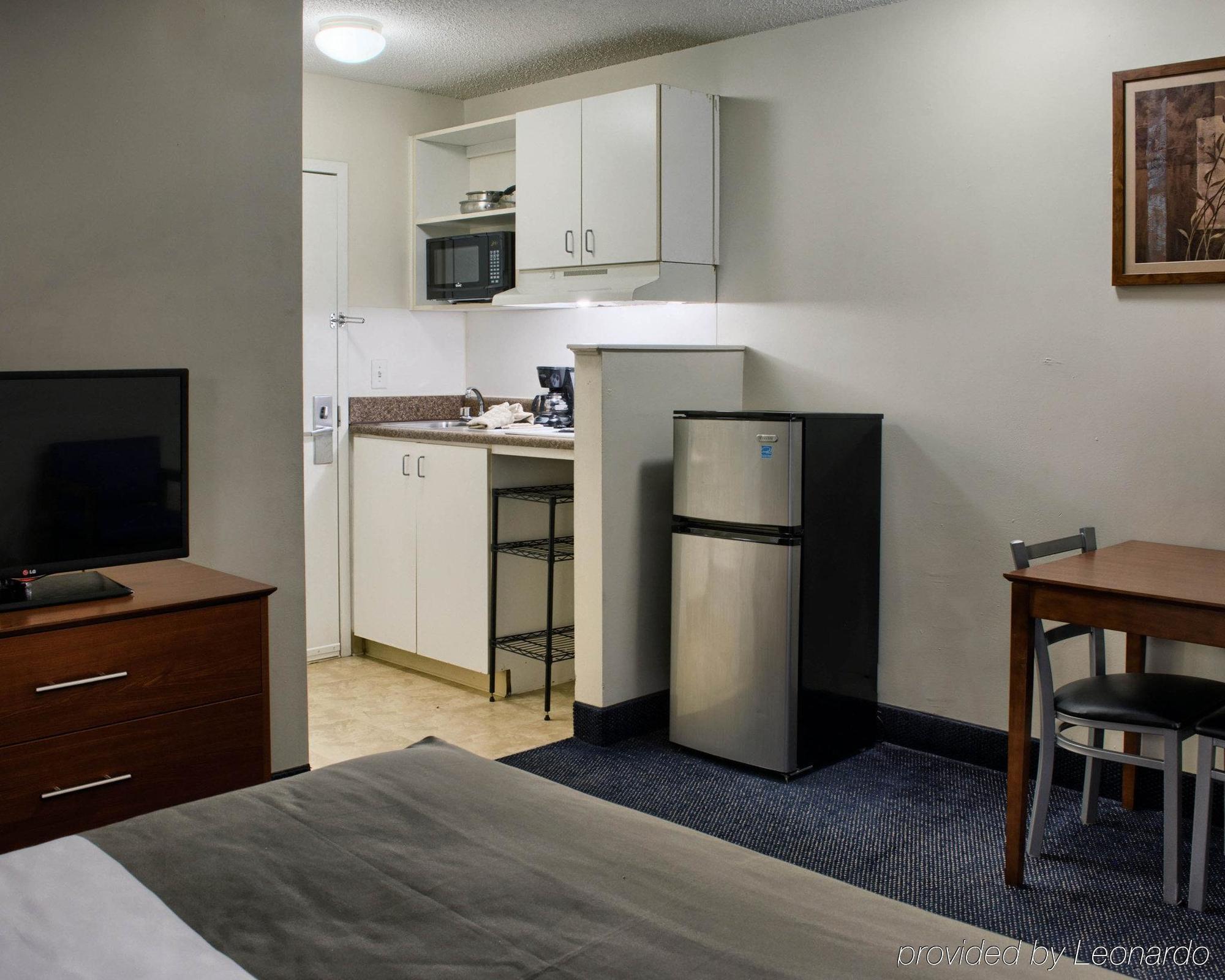 Motel 6-Richmond, Va - I-64 West Генрайко Екстер'єр фото