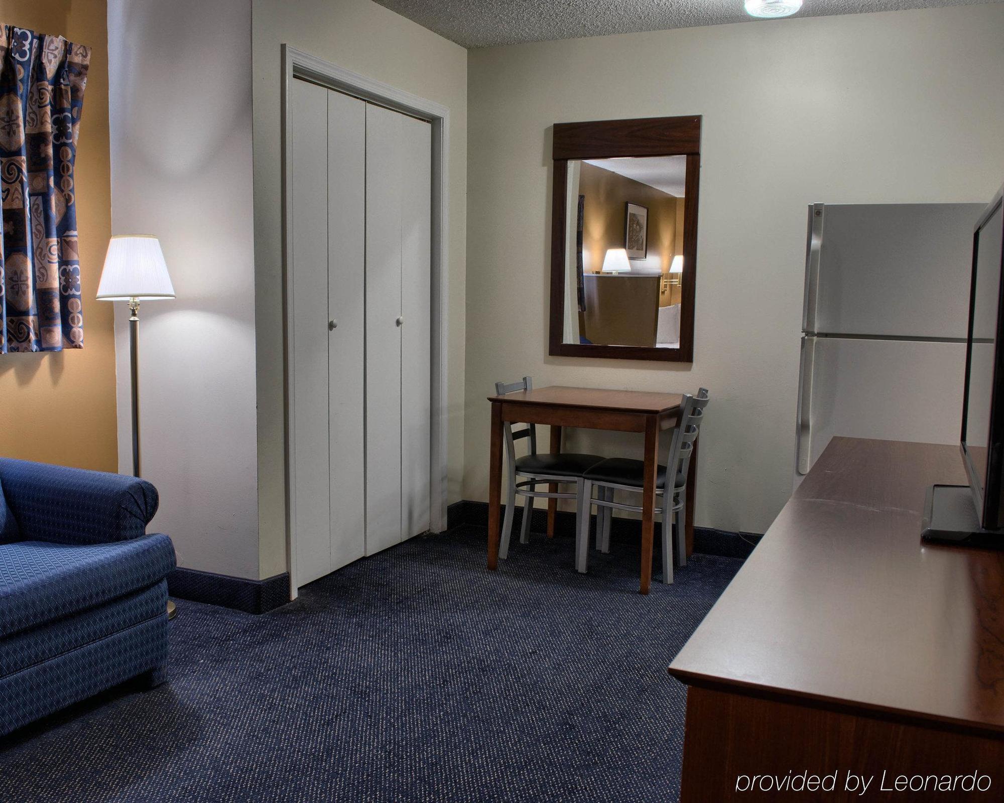 Motel 6-Richmond, Va - I-64 West Генрайко Екстер'єр фото