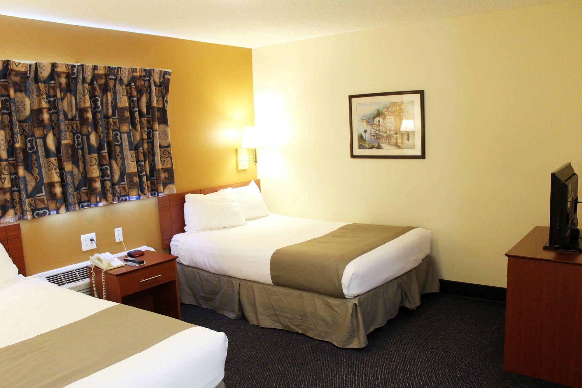 Motel 6-Richmond, Va - I-64 West Генрайко Екстер'єр фото