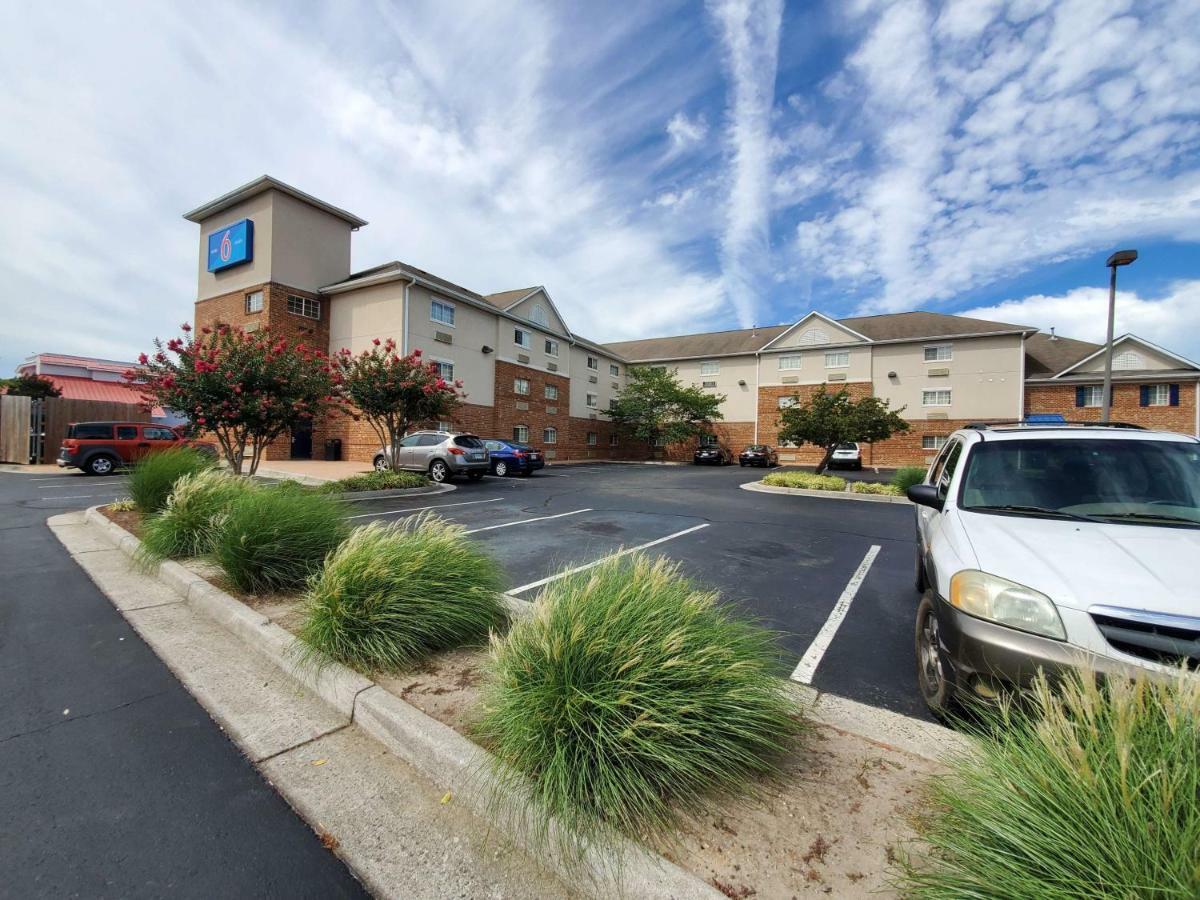 Motel 6-Richmond, Va - I-64 West Генрайко Екстер'єр фото